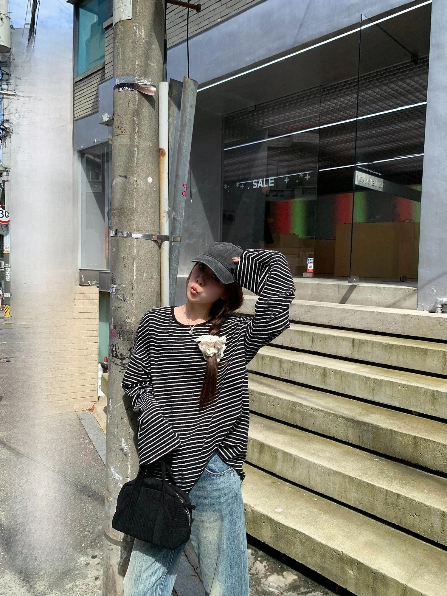 

Aeronline Thiened Striped Loose Women's T-irt Autumn Lazy Loose Bell Sve Base irt round Ne Long Sve Polyester...