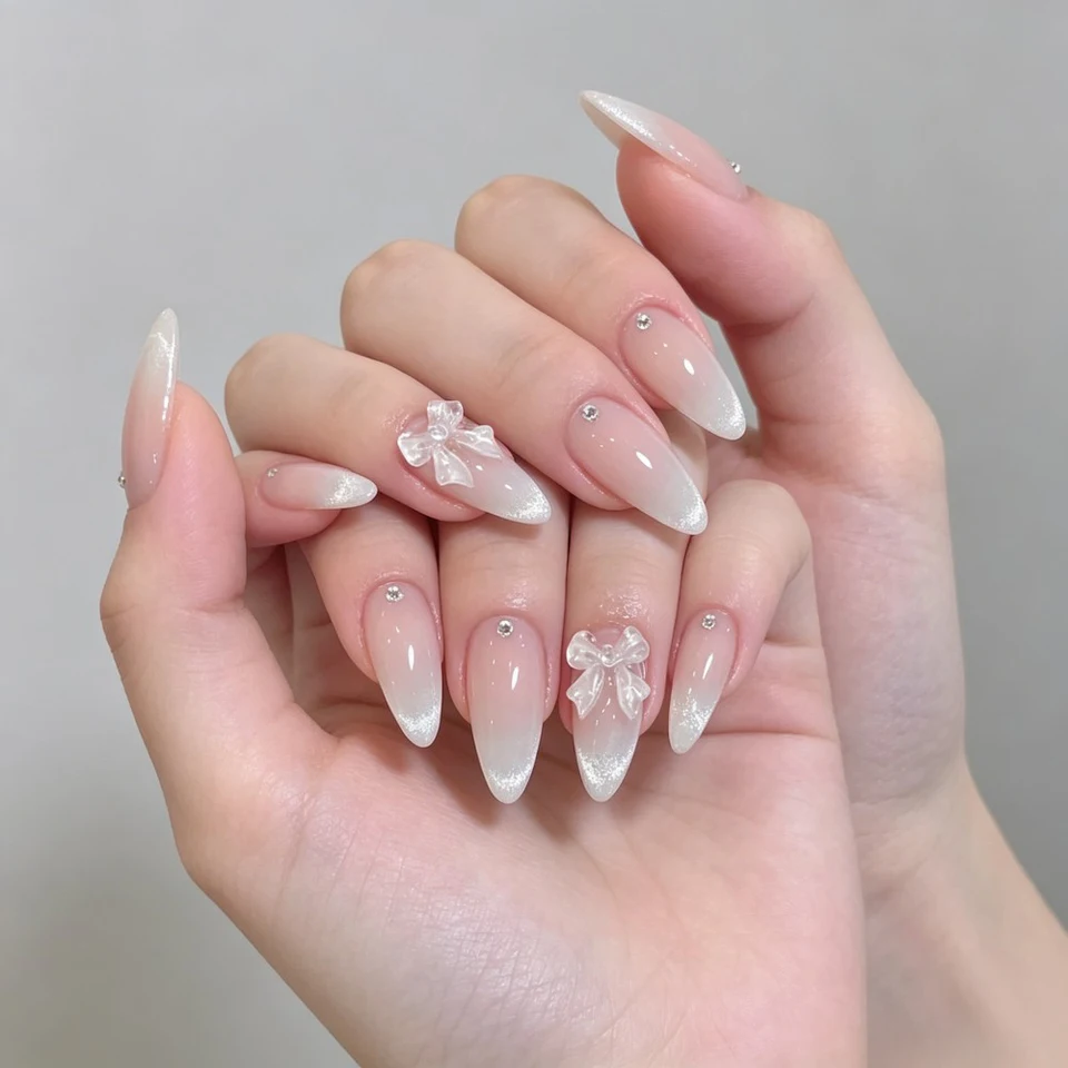 24 Uñas Postizas Francesas con Puntas de Diamante y Moño Tridimensional, Uñas Almendradas para Mujeres y Niñas 3