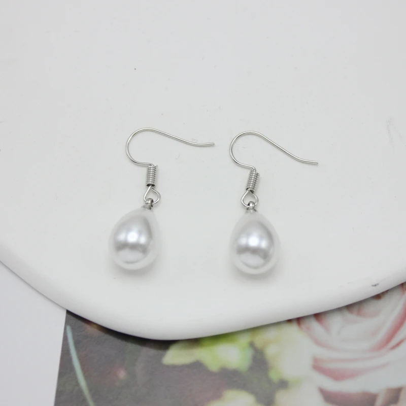 NEW Round Imitation Pearl Drop Earrings for Women Pendientes Waterdrop Pendant Jewelry Trend Creative Accessories Imitati