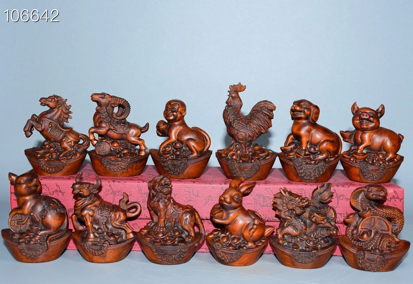 Old Boxwood the twelve Chinese zodiac signs Animal figurines  12 Zodiac Statues a set Wenfang Amass wealth Ornaments Town house