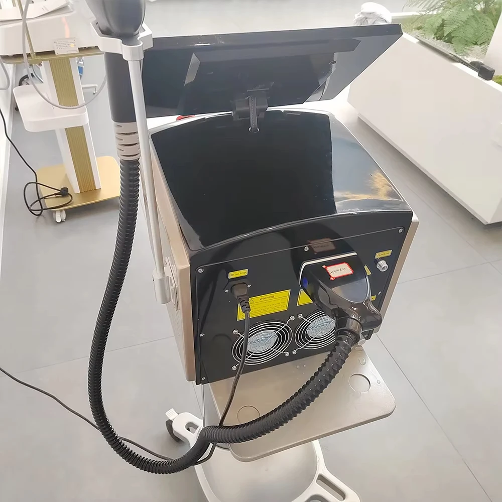 مزيل الشعر بالليزر ديود التيتانيوم 4 أطوال موجية 755 نانومتر 808 نانومتر 940 نانومتر 1064 نانومتر 4000 واط تكنولوجيا سوبرانو جميع أنواع البشرة 2025