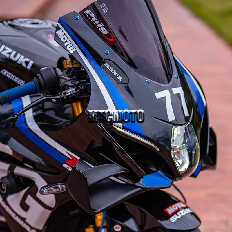 

For Suzuki GSXR1000R GSX-R 1000 2017-2023 2018 2019 Motorcycle Fairing Fixed Wing Wind Aerodynamic Winglet Windshield Spoiler