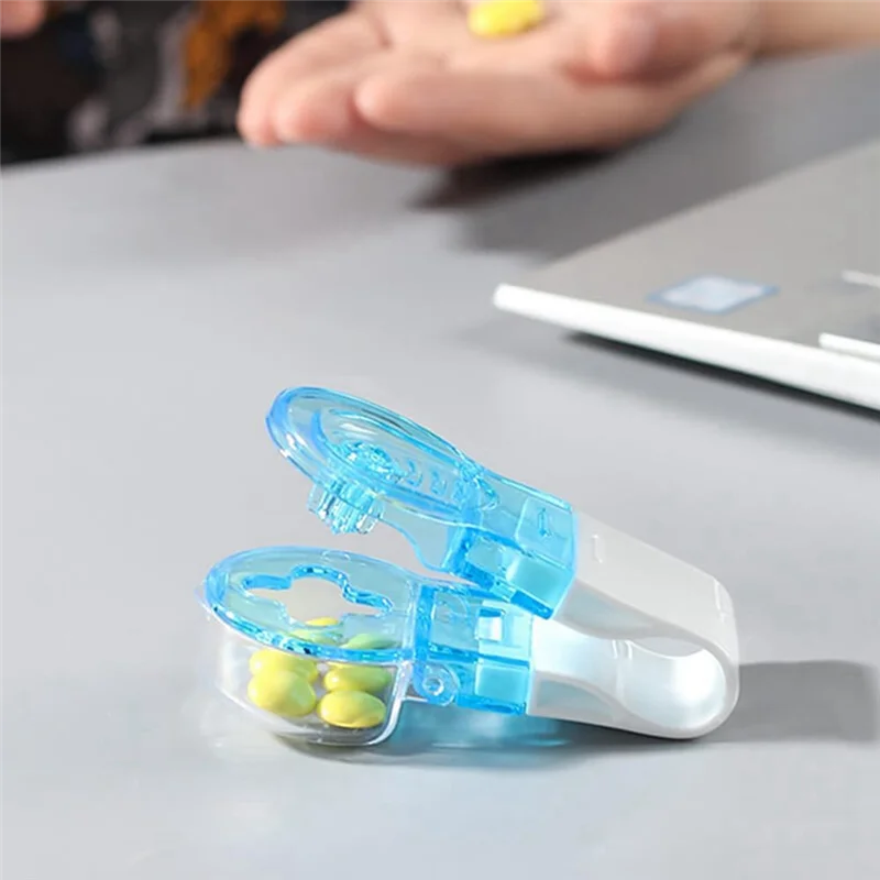 2 Piece Portable Pill Taker Pill Dispenser Tablet Carrier Portable Pill Taker Remover Pill Cutter For Small Pills