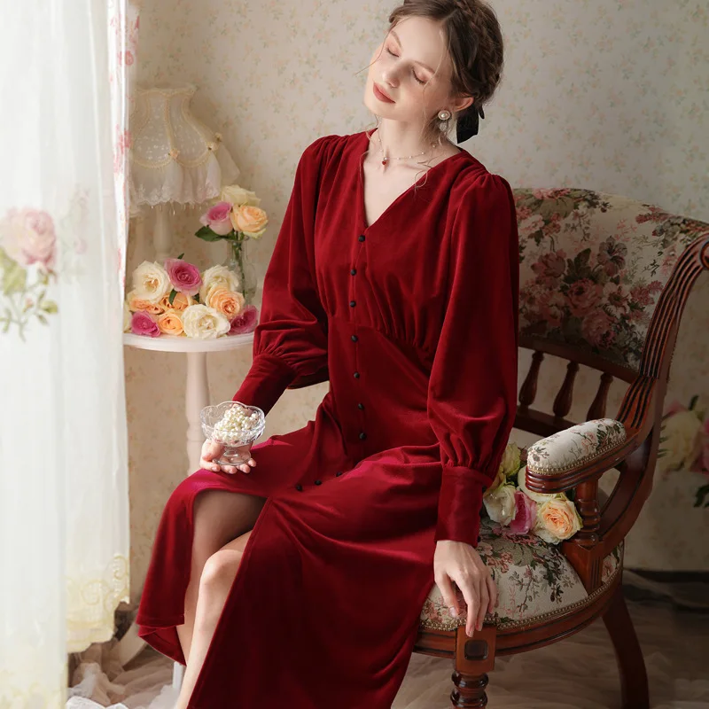 French Style Velour Robe Vintage Nightgown Women Winter Warm Long Sexy Night Dress Victorian Pleuche Velvet Nightwear Sleepwear