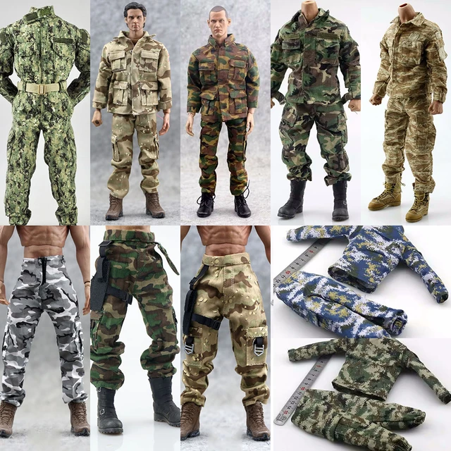 Traje de militar hombre sale