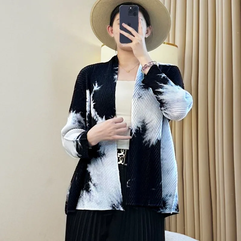 

Miyake Pleated Jacket Women's Fall Versatile Lapel Outer Cape Loose Casual Cardigan Blouse Short Commuter Clothing Office Wear