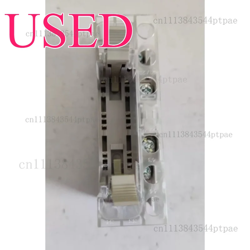 One relay bottom base: p7sa-10f-nd, dc24v (actual picture taken)