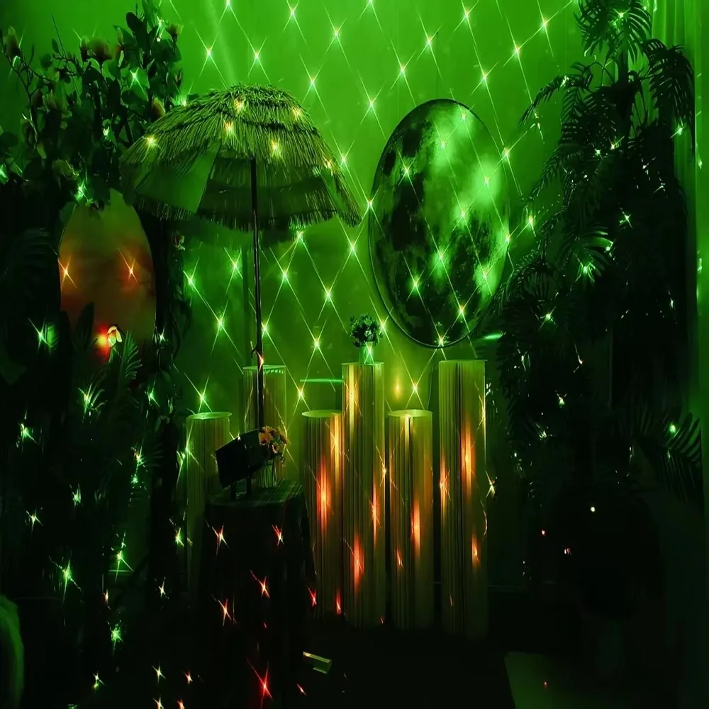 2W IP65 Waterproof Wireless Remote ControlLED Light 7-Color Effects Portable for Indoor/Outdoor Christmas Holiday