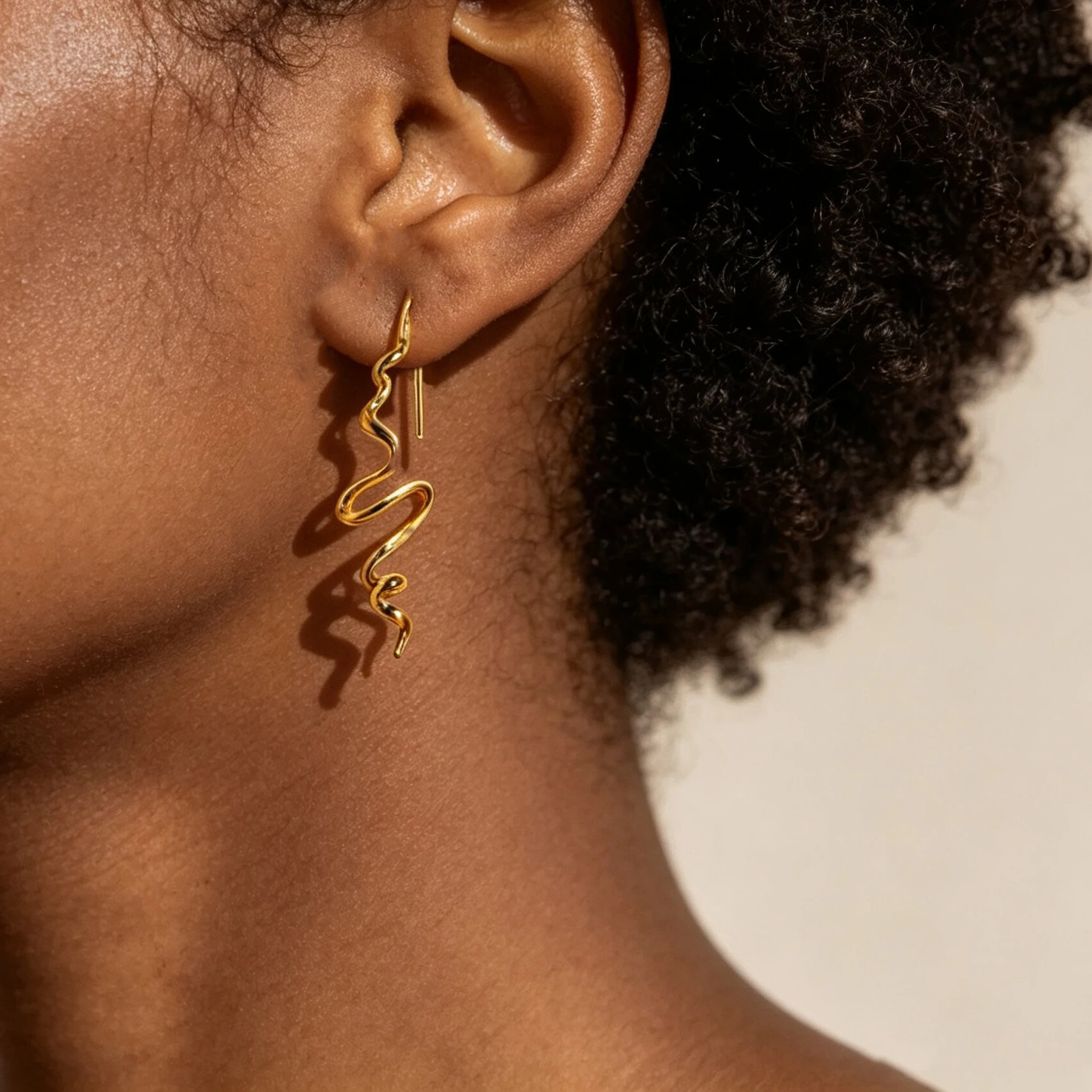 Korean Fashion Jewelry Irregular Wire Drop Earrings Modern Design Hotsale Metal Gold Color Suspension Pendientes for Women Gift