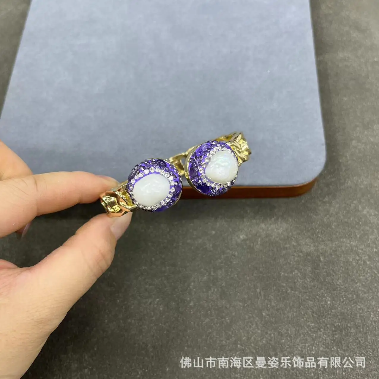 Natural Baroque pearl green Czech diamond bracelet, European and American personalized light luxury style, cross-border supply b