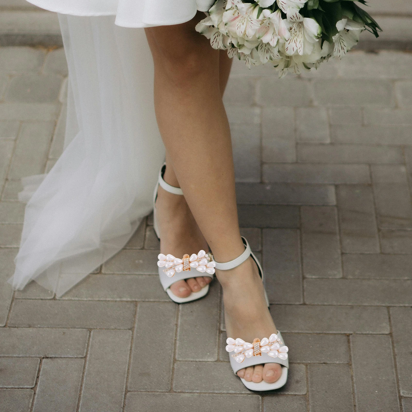 

2 Pcs Detachable Shoe Buckle High Heels Shoelace Decorate Flower Clips for Shoes Straps Zinc Alloy Elegant