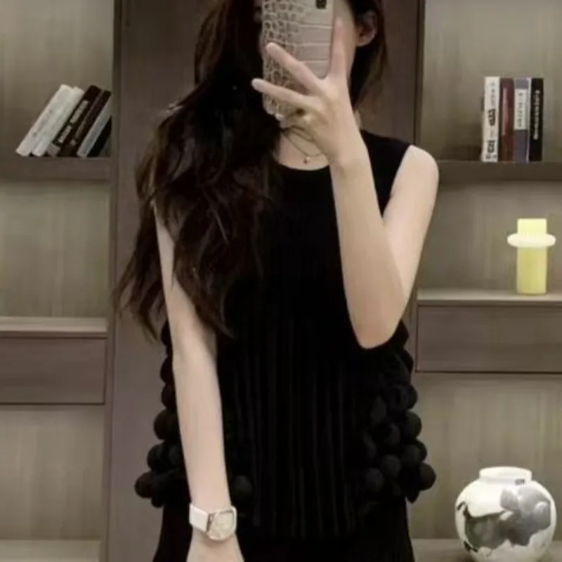 Miyake Pleated T-Shirt 2026 Summer New Bubble Pleat French Original Loose T-Shirt Sleeveless Pleats Solid Color Top for Women