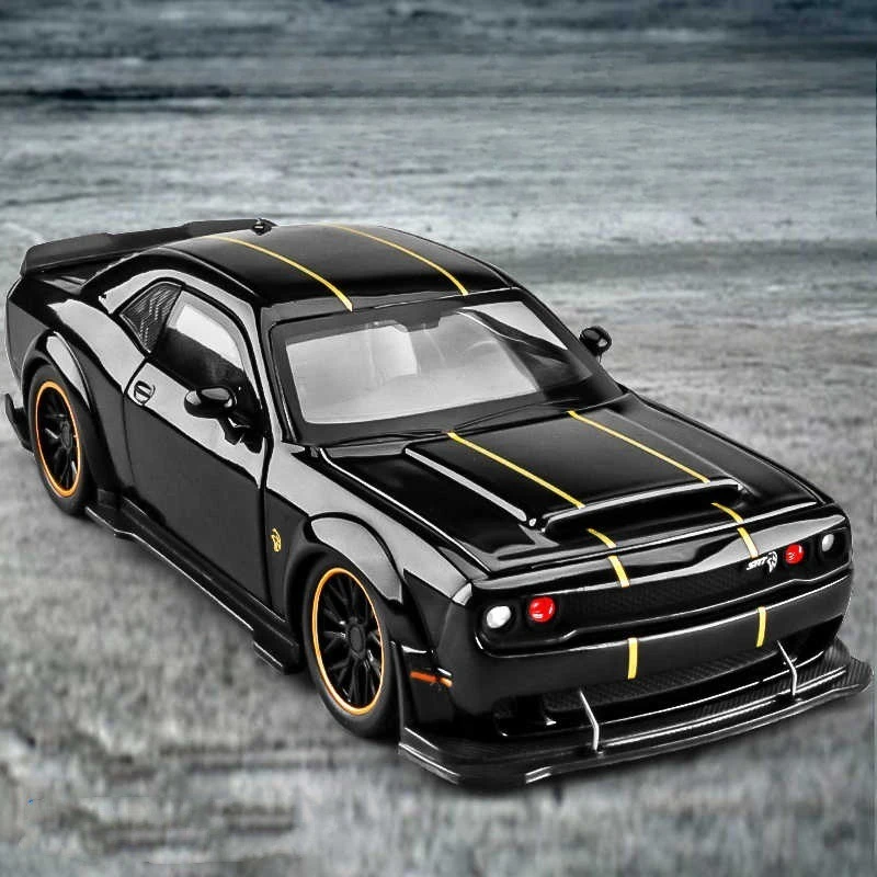 

1:32 Challenger SRT Hellcat Alloy Car Model Simulation Sports Car Ornament Children's Toy Car Gift