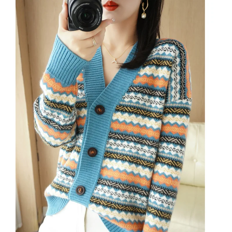 Thickened Striped Long-Sleeved Knitted Cardigan Women\'s Short Coat Sweater With Loose Sweater And Casual Warm Coat In Autumn And