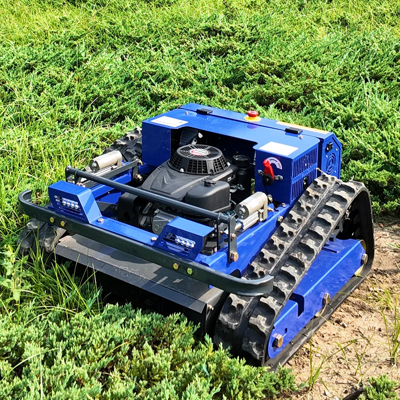 Personalizzato Un robot che può essere un tosaerba telecomandato dotato di pale da neve regolabili e spazzaneve multifunzionali.