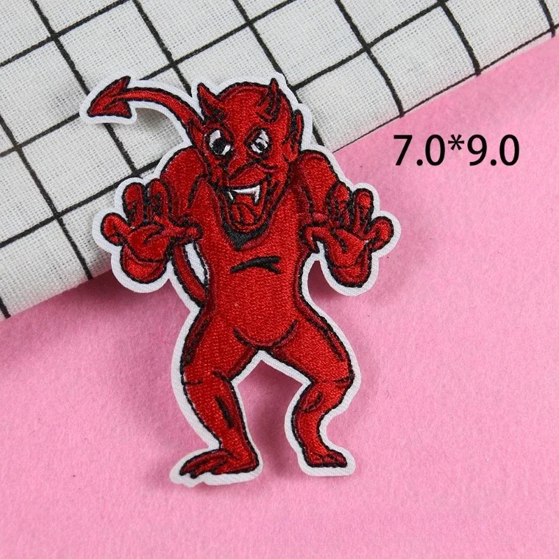 

Мультяшный значок с вышивкой, вампир, демон, летучая мышь, череп, тканевая наклейка, аксессуары для детской одежды, нашивка на липучке, нашивка на заказ