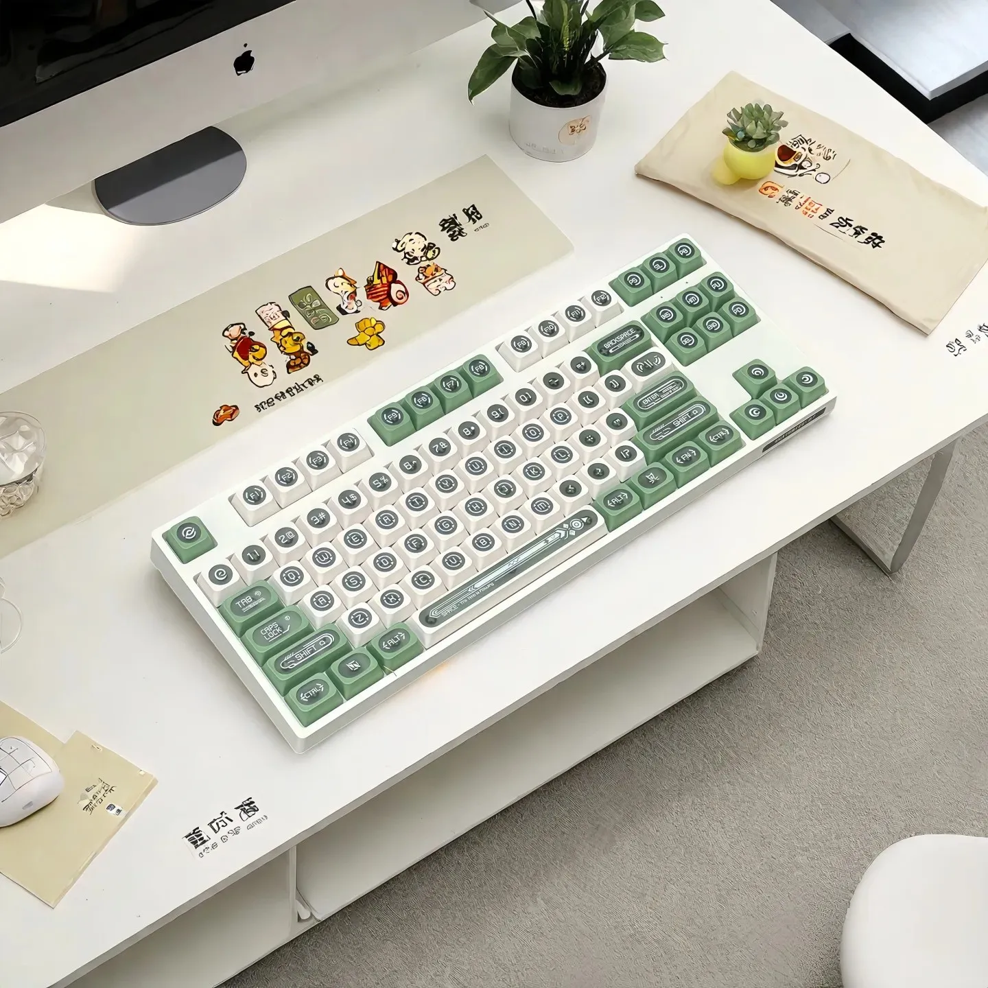 

Green Cat Eye Shine-Through Keycaps 136 Keys Dye-Sublimation Keycap Cherry Profile for MX Switch Mechanical Keyboard RGB Backlit