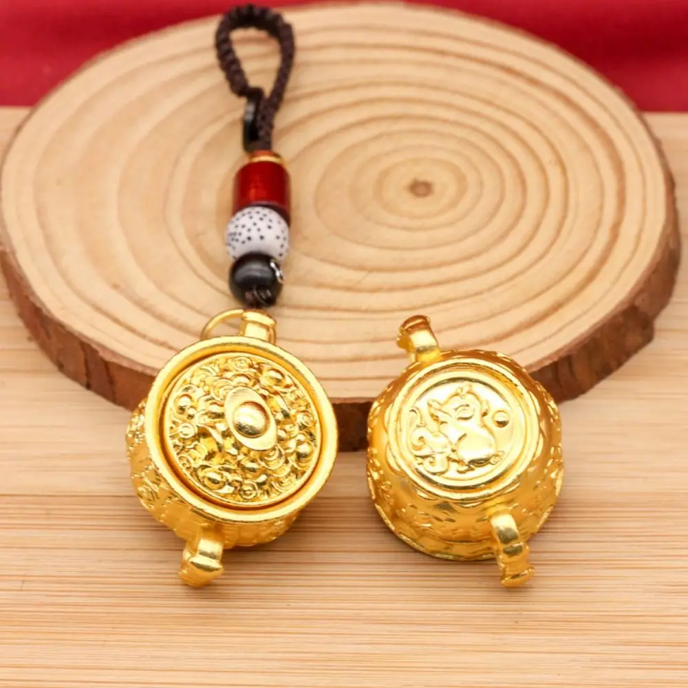 

Chinese Style Zodiac Cornucopia Keychain Special Pattern Exquisite Chinese Style Lucky Pendant Rotatable Crafts