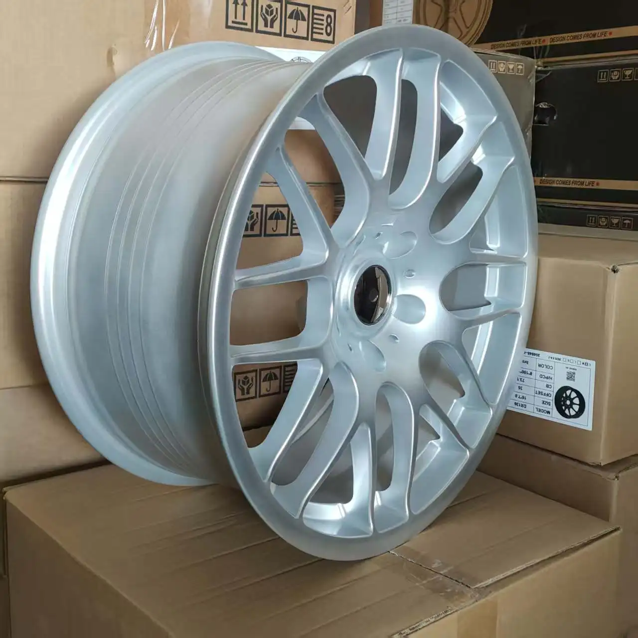 18 Inch Forged Flow Form Aluminum Alloy Passenger Car Wheels 5x120 35-40mm ET 8J-9J Universal Modified Rims