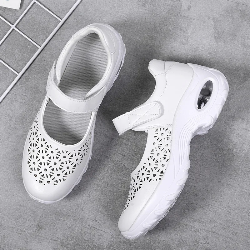 Hot Selling Summer New Style Women\'s Outdoor Sneakers Comfortable Breathable Hollow Casual Shoes Sports Mesh Womans White Shoes