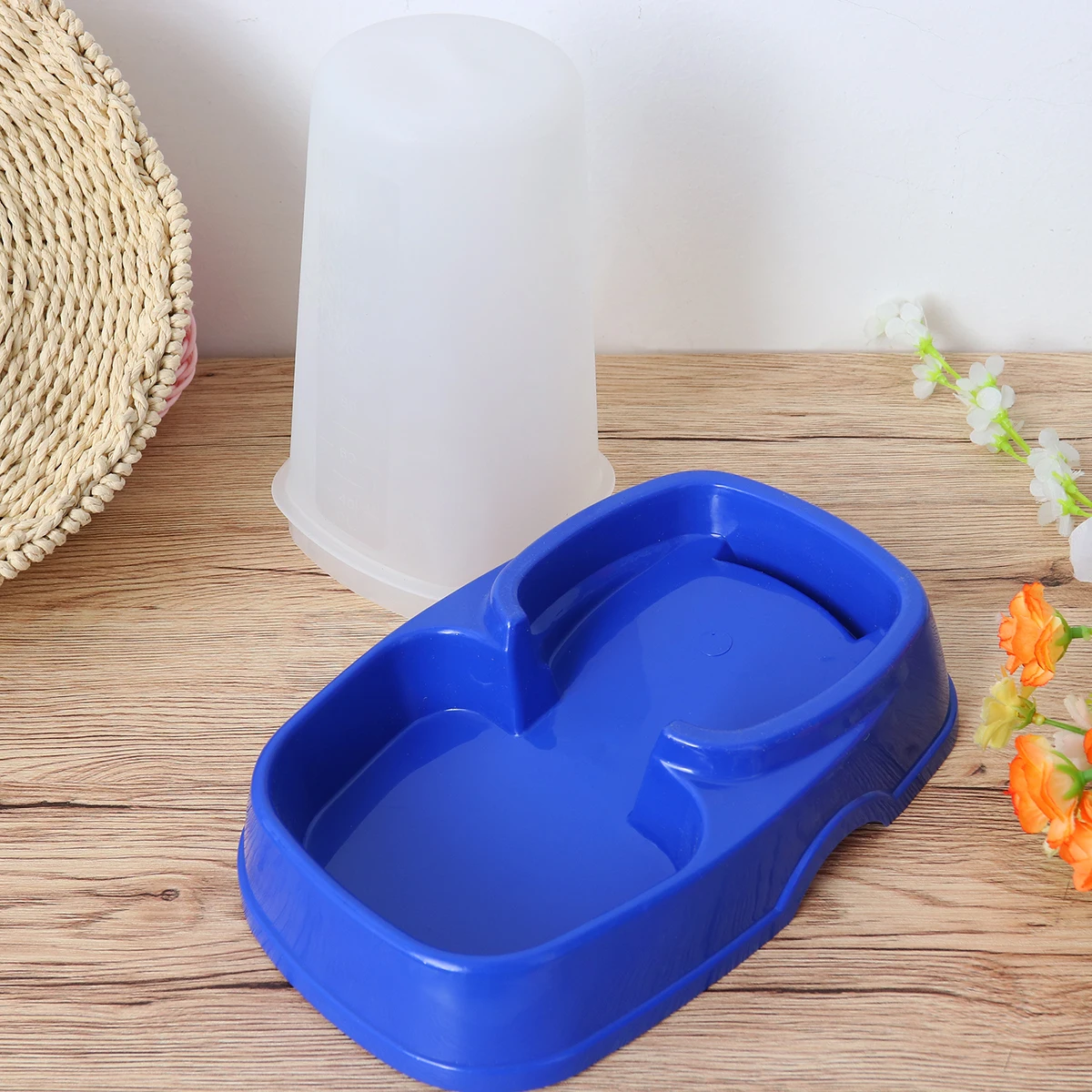 

Pet Food Feeder Automatic Feeding Bucket Dog and Dogs Dispenser Blue for