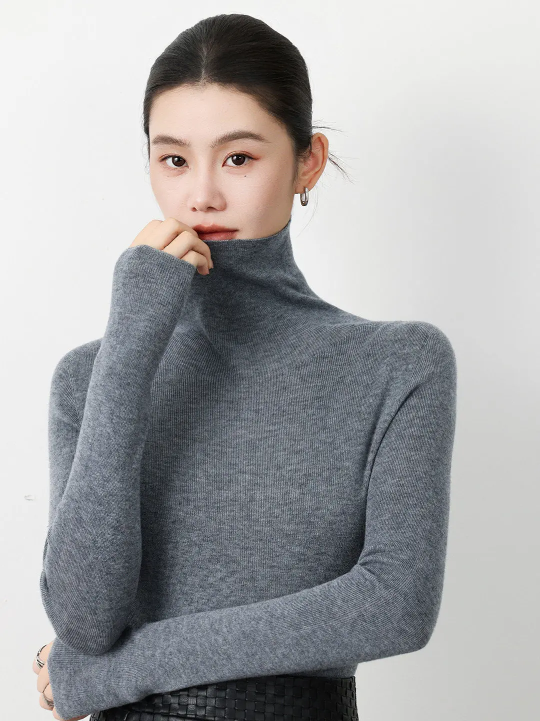 Autumn Winter Fashionable Women's Slim Fit Silk Wool Knit Sweater High Collar Turtleneck Cashmere Base Layer Knitted Sweater