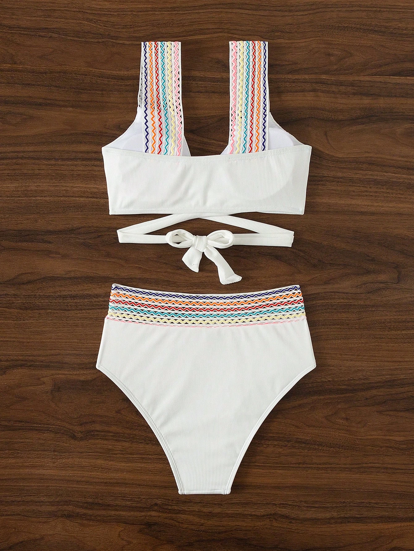 Pure white bikini color suspender belt European and American new swimsuit top sexy seaside vacation