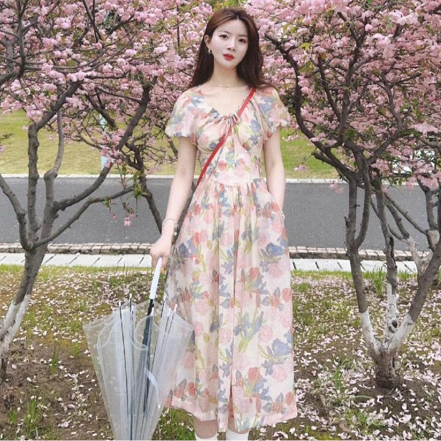 

Gentle Wind Age-reducing Floral Bubble Sleeve Dress First Love Milk Sweet Waist Thin Temperament Fairy Dress