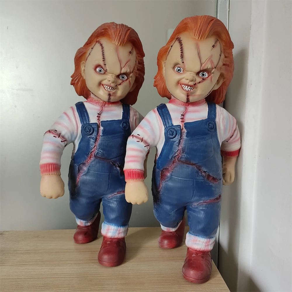 Child's Play 1:1 Chucky Doll Standing Statue Horror Chucky Figure Model Toy Collectible Doll Halloween Room Decor Prop Kids Gift