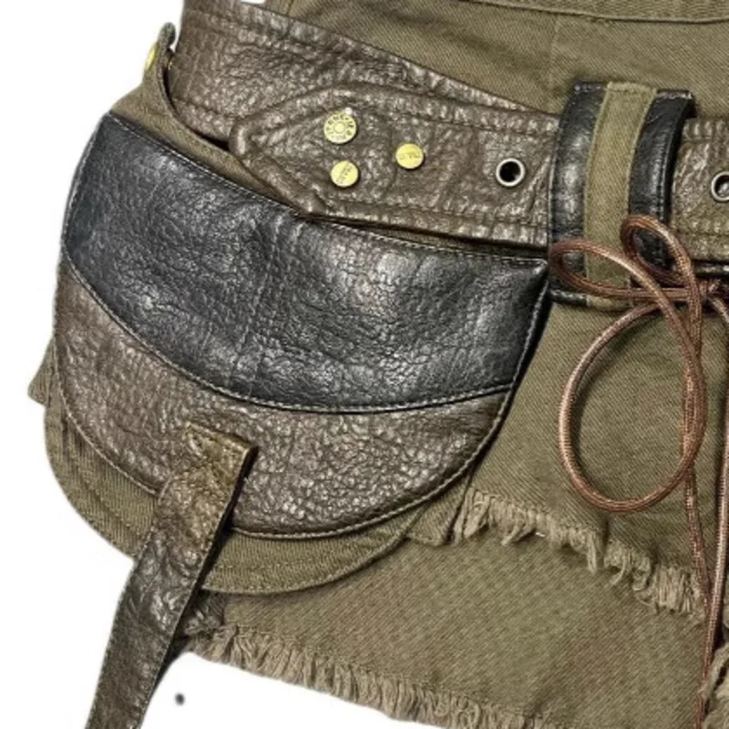 HKSH 2026 شورت صيفي جديد تصميم غير متماثل جيوب بحزام المتعثرة الأمريكية الرجعية مثير Ins سفاري نمط سراويل قصيرة HK17508