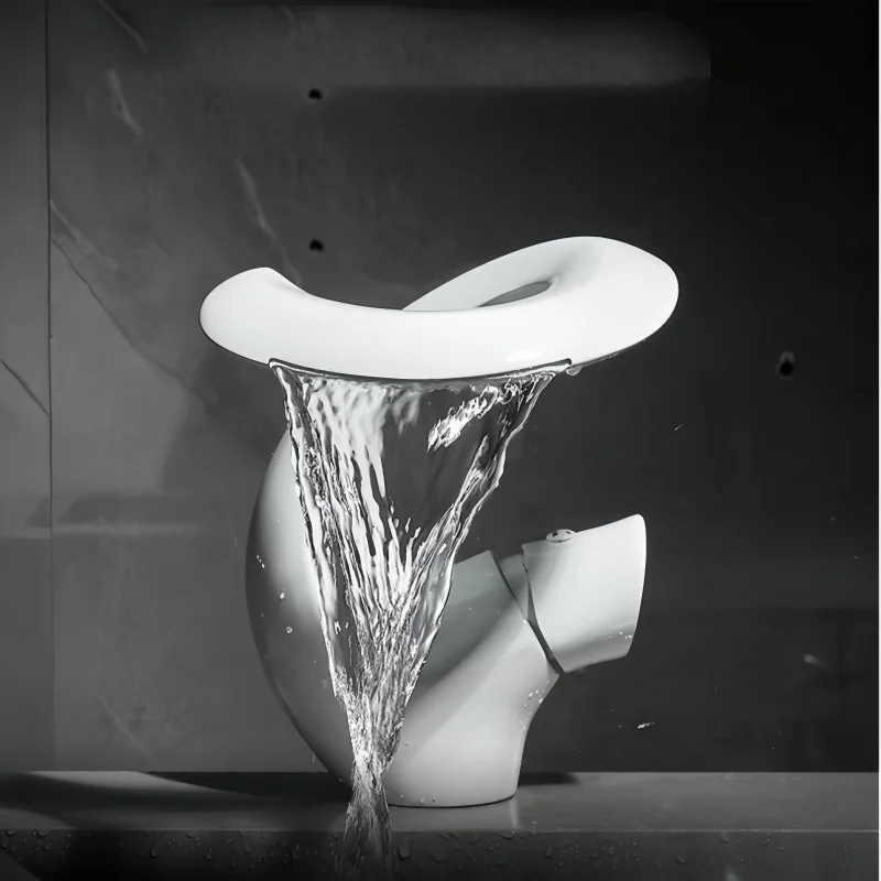 

Латунный смеситель для ванной комнаты, смесители для умывальника с горячей и холодной водой, монтируемый на палубе, креативный винтажный смеситель для раковины для ванных комнат