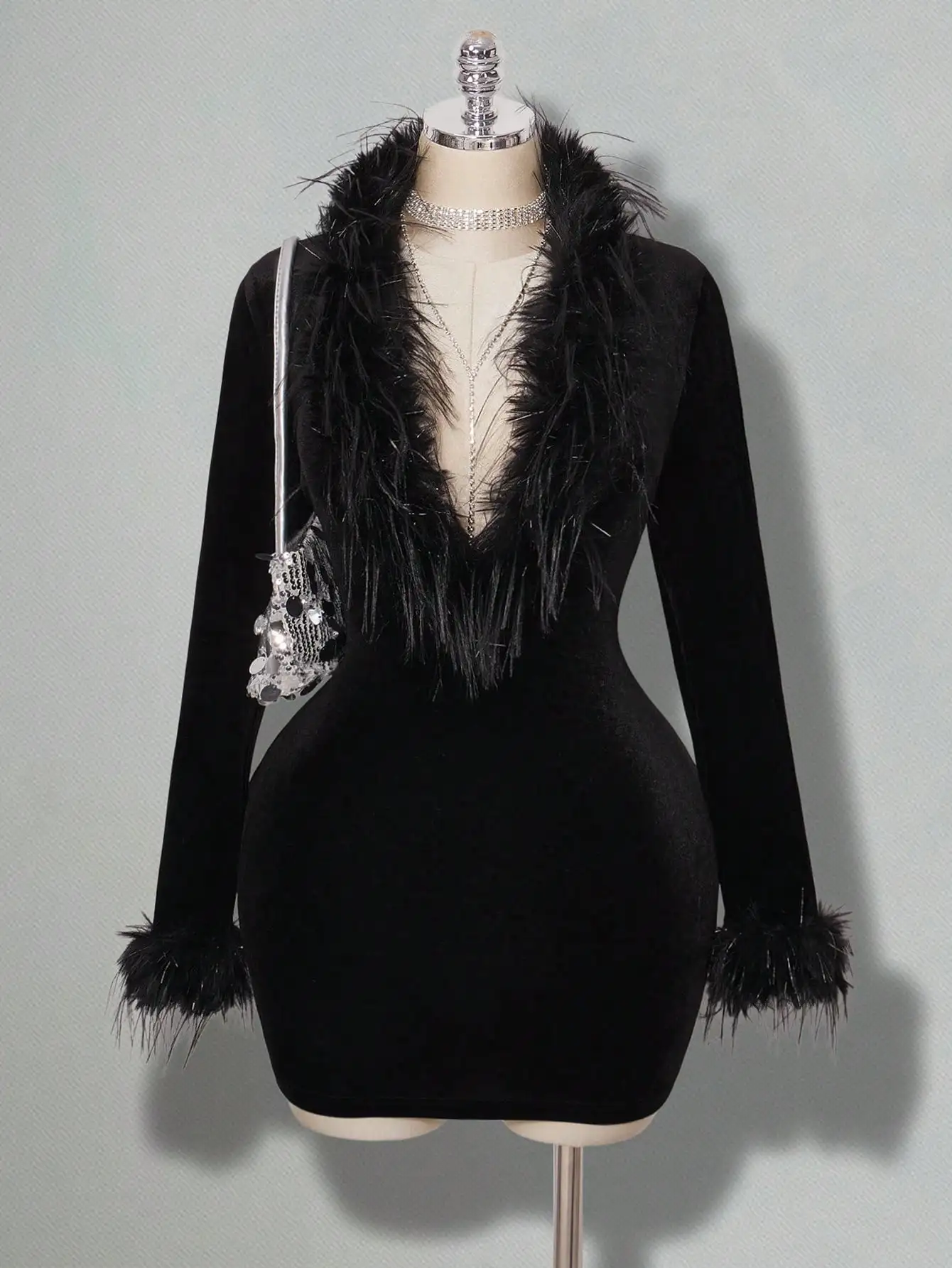 

Black Velvet Deep V-Neck Mini Dress with Feather Trim for Party
