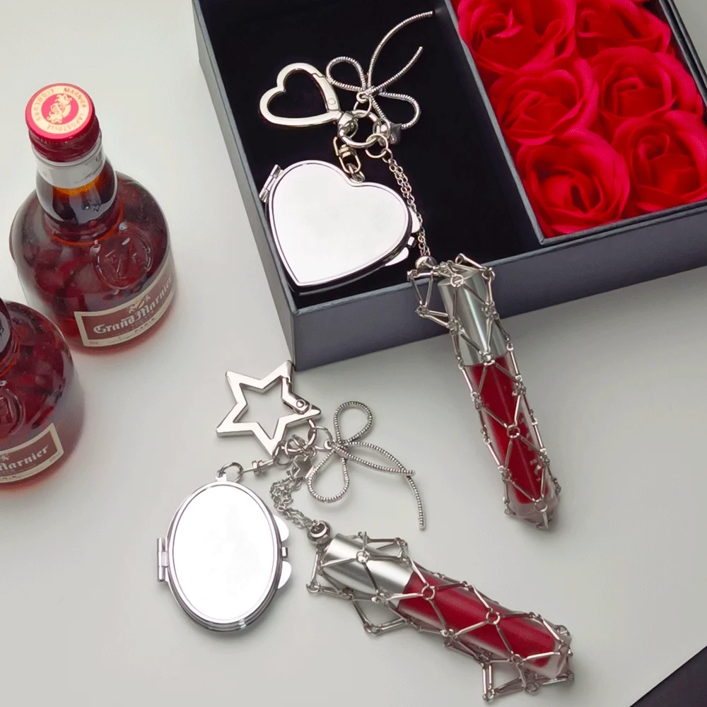Y2k Popular bolsa de lápiz labial de Metal llavero de malla colgante de amor llavero portátil espejo llavero protector anillo para regalo de mujer