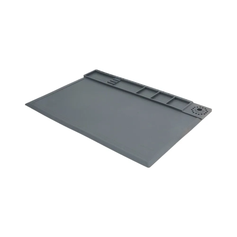 Silicone Soldering Mat TE-618 Optimized for Use in Electronics Workshops Where Heat Management and Static Control Are Critical