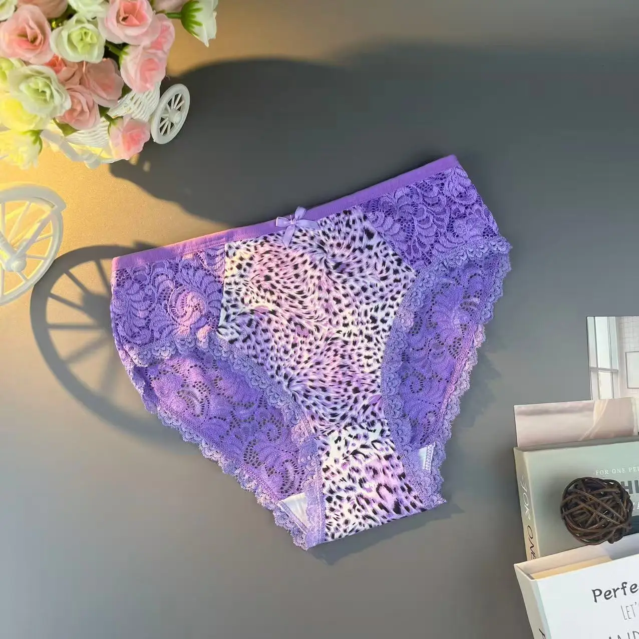 20 ชิ้น [ชุดชั้นในสตรี] กางเกงในผู้หญิงไซส์ใหญ่ ผ้าฝ้ายไร้ตะเข็บ ลายเสือดาว สวมใส่สบาย ระบายอากาศได้ดี แบบกลางต้นขา