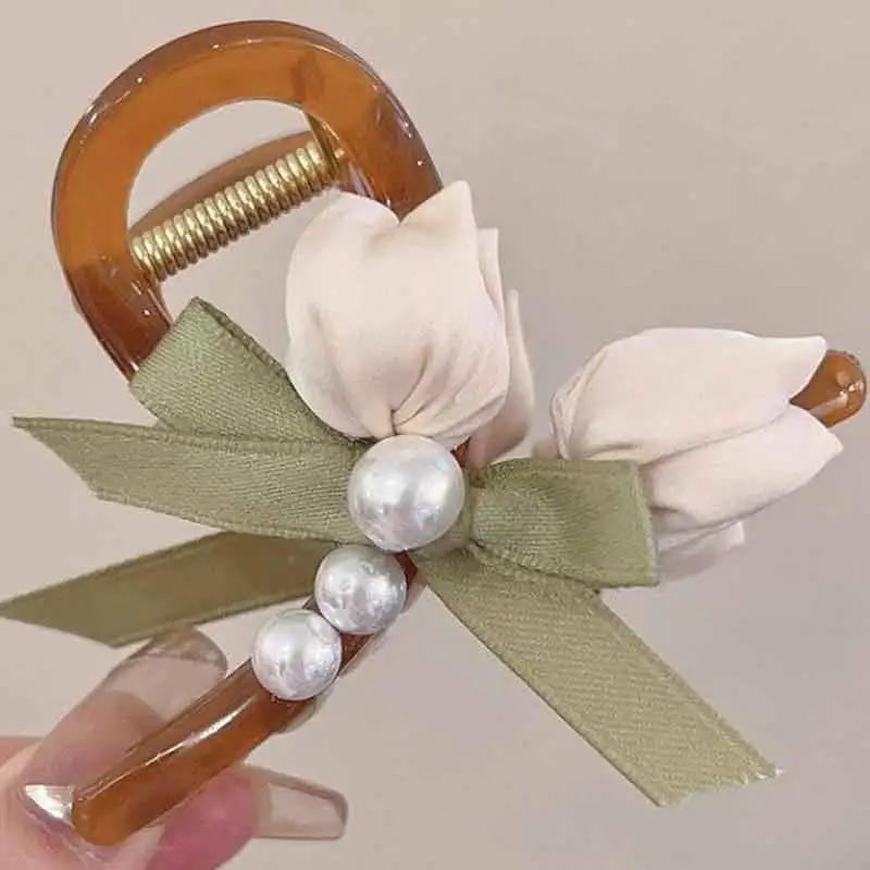 1pcs  Super Fairy Tulip Summer Shark Clip High-End Korean Style Women's Hairpin Grab Clip for Women