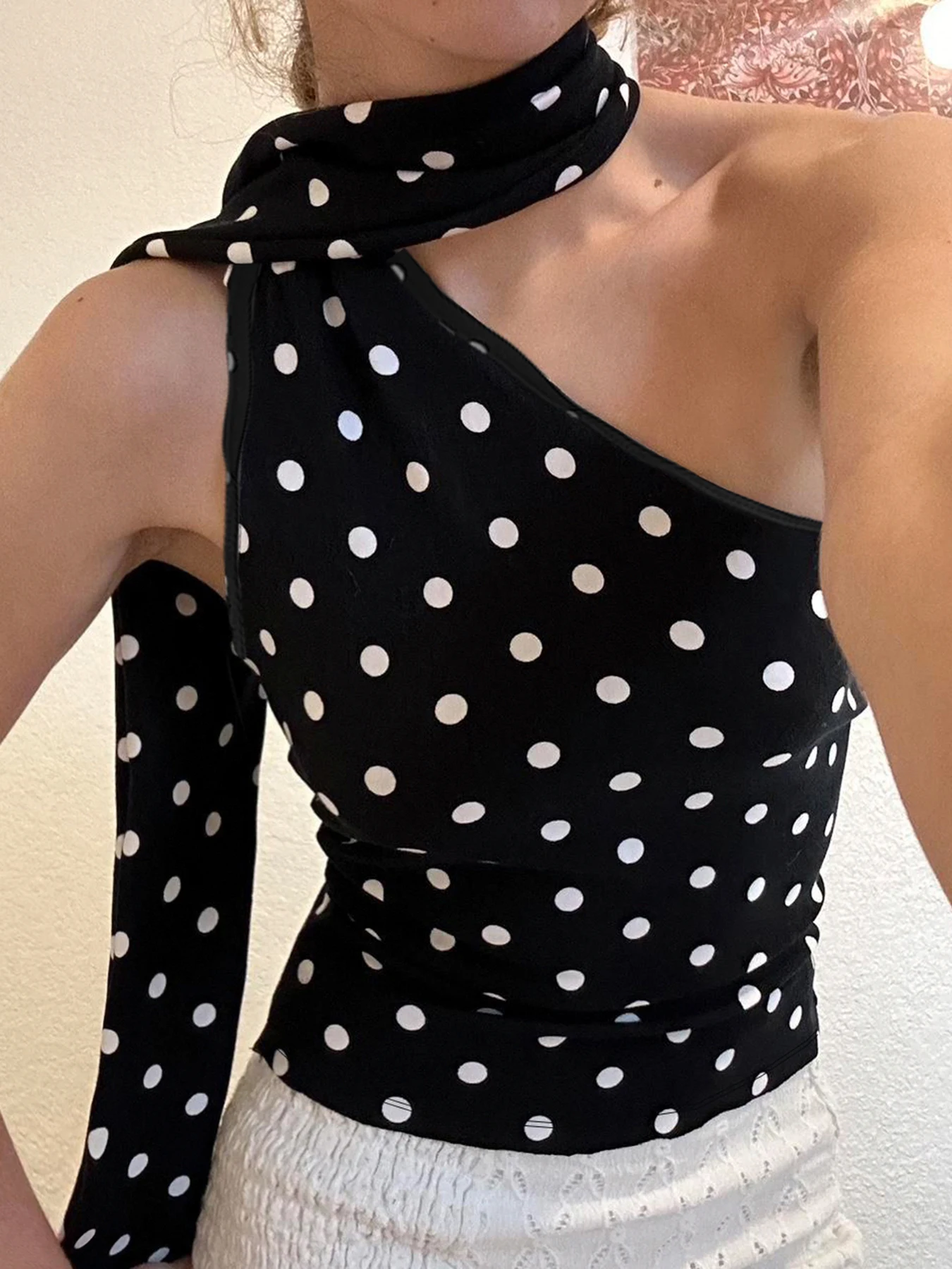 Cuteandpsycho One shourlder Sexy Polka Dot Tops Clubwear Slim Backless Korean Aesthetic Cloth for Women Casual Fashion Chic Top