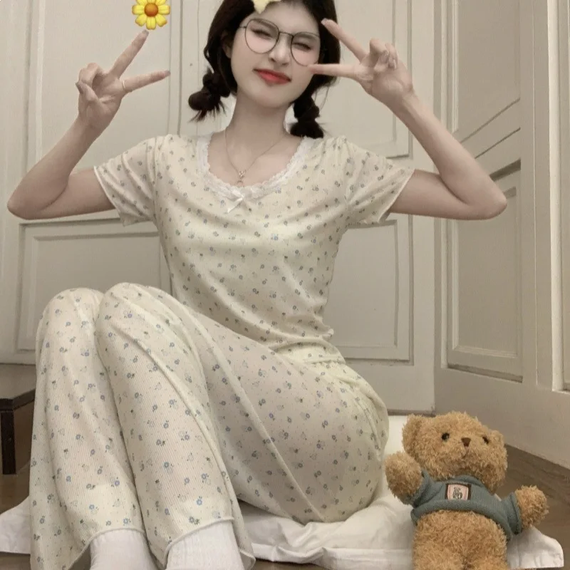 Summer Ice Silk Thread Small Floral Three Piece Set Sweet Home Clothes Korean Style Cool Feeling Women's Sleepwear Ensemble