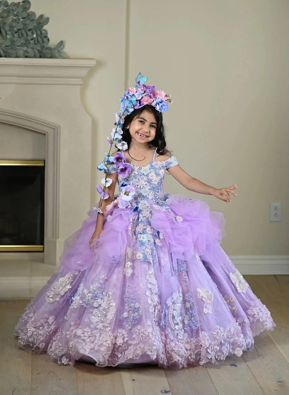 Luxuriöse lila Blumenmädchenkleider für Hochzeit, Blumenspitze, Applikationen, Mädchen, Kindergeburtstag, Erstkommunion, maßgeschneidert