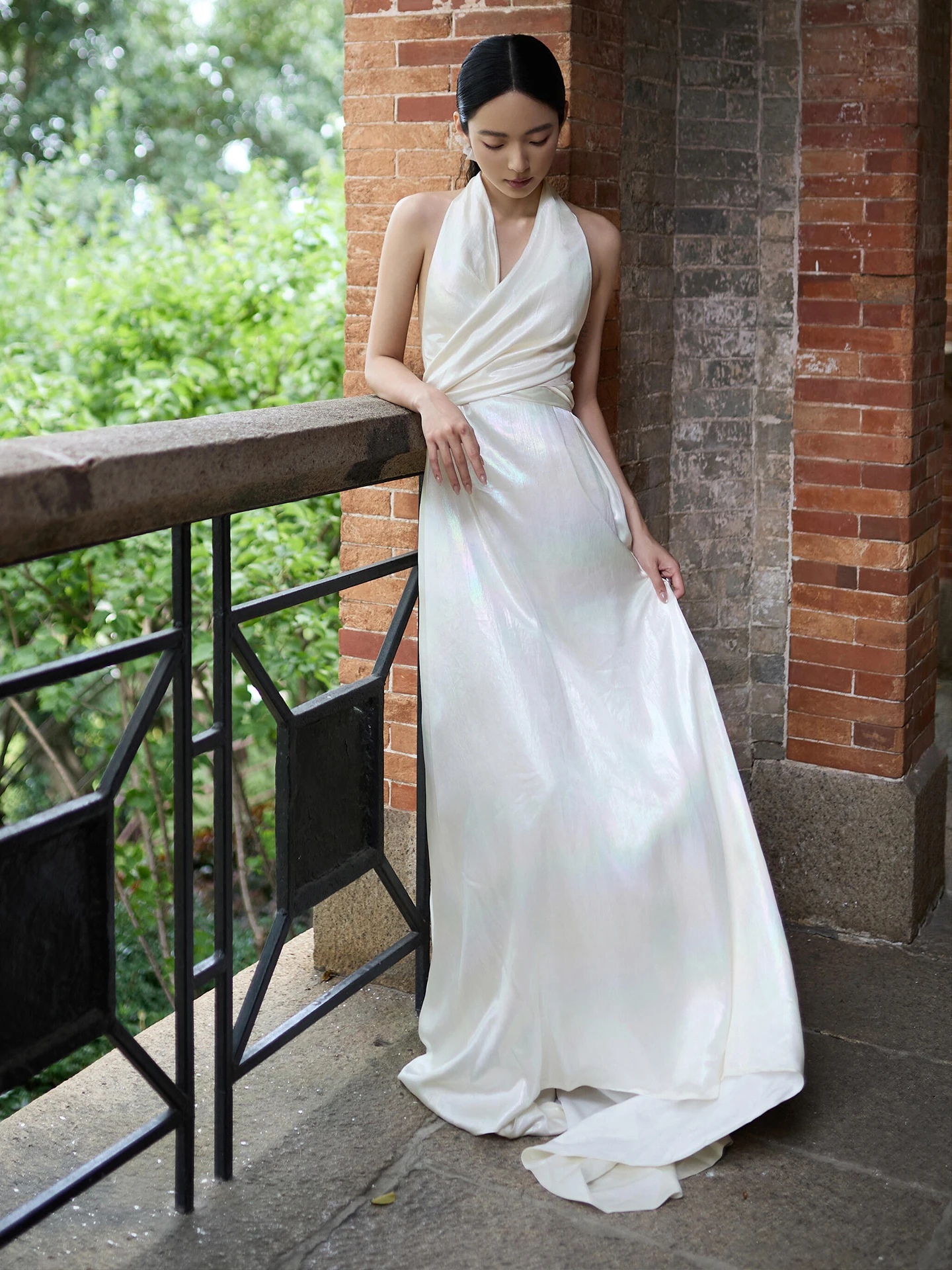 

Элегантное атласное свадебное платье для невесты, белое, с длинной юбкой-русалкой, на молнии, без рукавов, для мероприятий на открытом воздухе