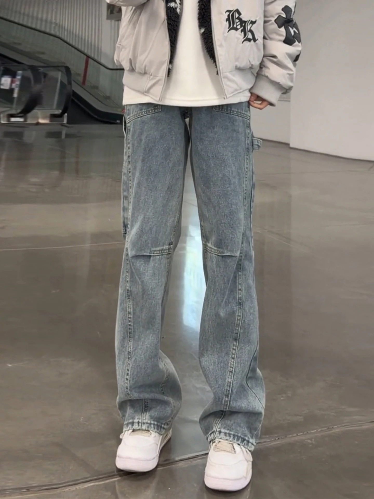 

Светло-голубые мужские джинсы американского кроя с асимметричным вырезом, зимние, деконструированные, в стиле пэчворк, рабочие брюки для лесорубов, зауженные, прямые, слегка расклешенные