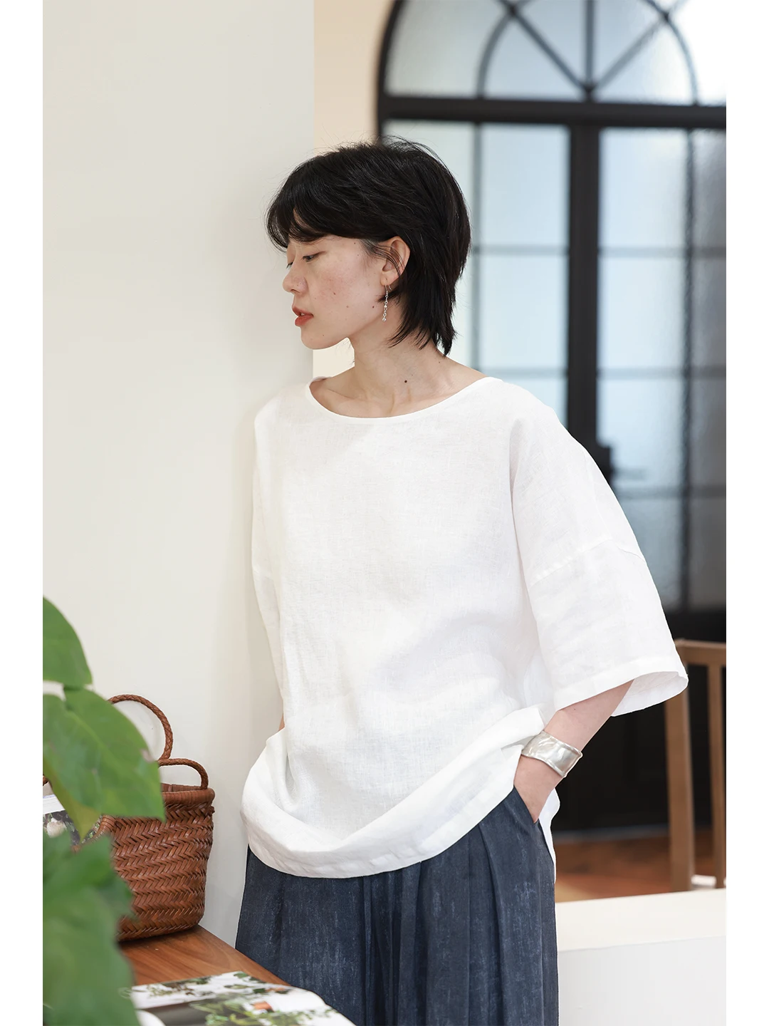 

Льняная женская рубашка свободного кроя с круглым вырезом и коротким рукавом, летняя, удобная, повседневная, с пуговицами, влагоотводящая