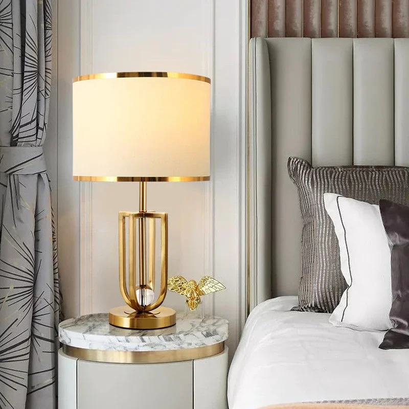 

Nordic Luxury Personalized Office Bedside Lighting Hotel Villa Living Room Metal Table Lamp PostModern Bedroom Bedside Desk Ligh