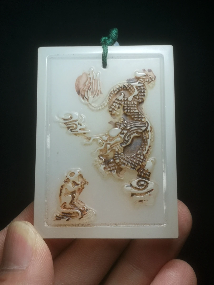 

Chinese white jade Hand-carved Dragon Pendant Gift Antique Collection