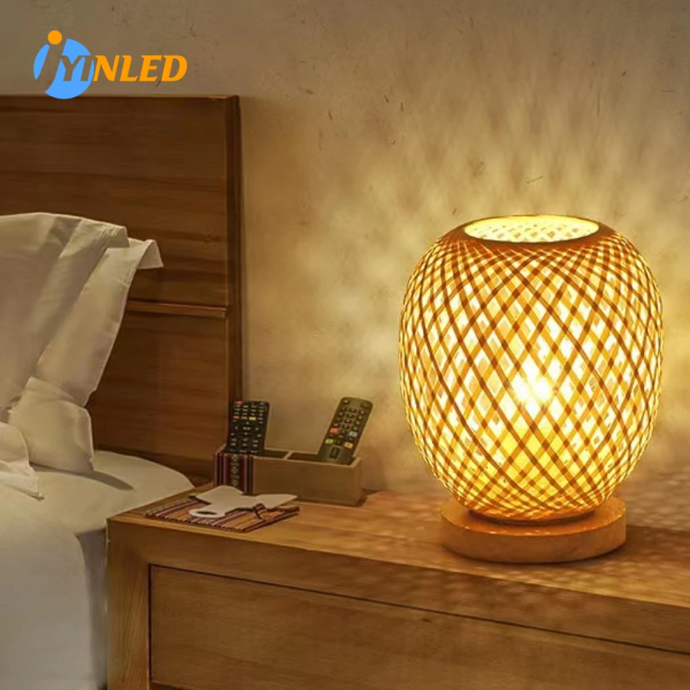 

Adjustable Rattan Table Lamp with Cap, Bamboo Woven Table Lamp, Small Wick Tabletop Bedside Lamp for Home and Hotel Decoration