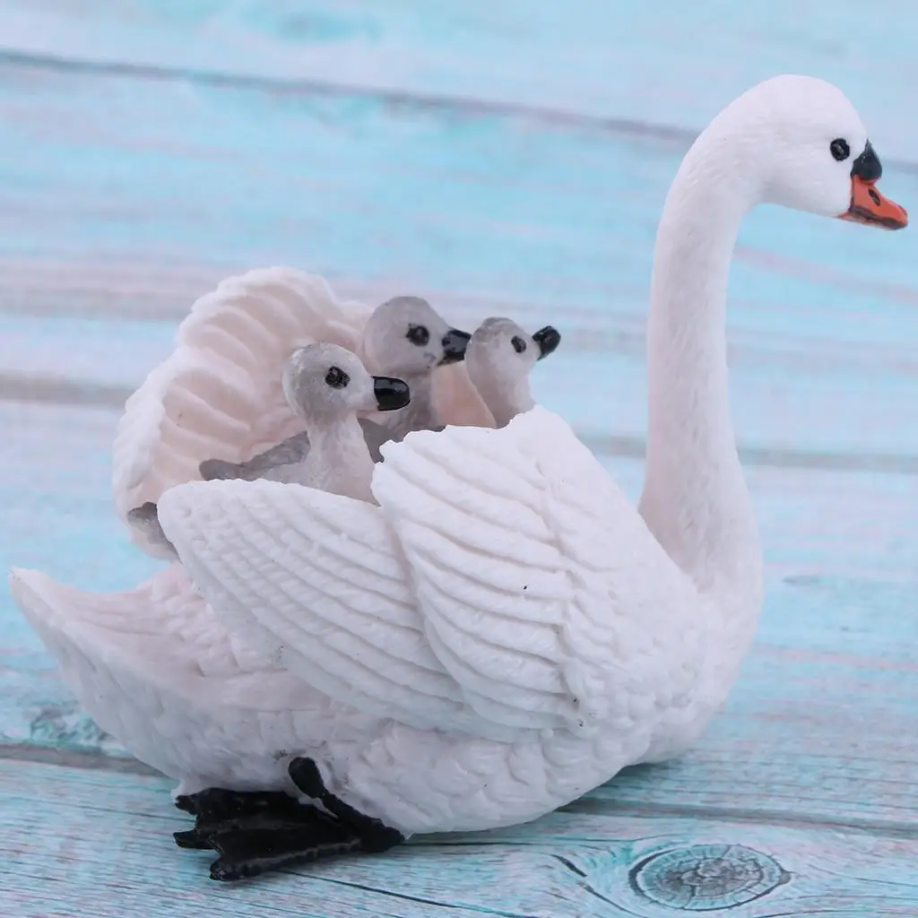 بجعة بيضاء مع شخصيات حيوانات للأطفال، قطعة علوية على شكل كعكة بيض عيد الفصح #2