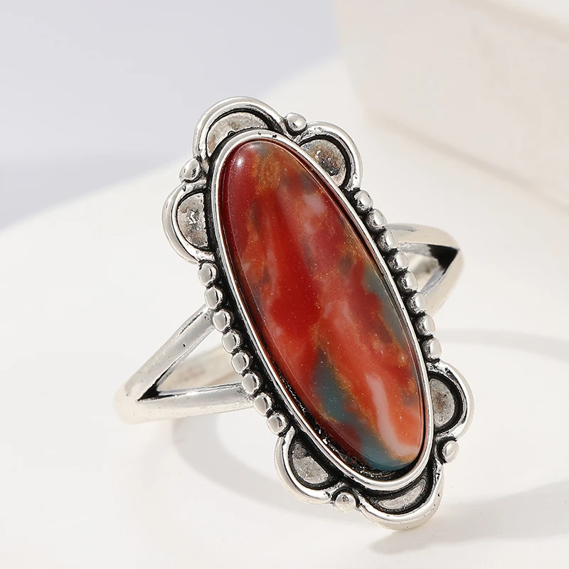 Vintage-Ring für Damen mit eingelegtem roten Stein, ethnische Silberfarbe, handgeschnitzt, für den täglichen Gebrauch, Partyschmuck, Jubiläumsgeschenk – Detail 3