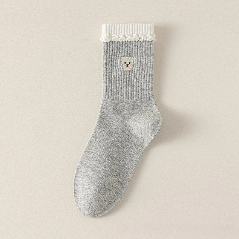 5 paires femmes automne hiver 2025 nouvelles chaussettes mi-mollet avec ours broderie blanc Coquette chaussettes coton Slouch chaussettes de haute qualité