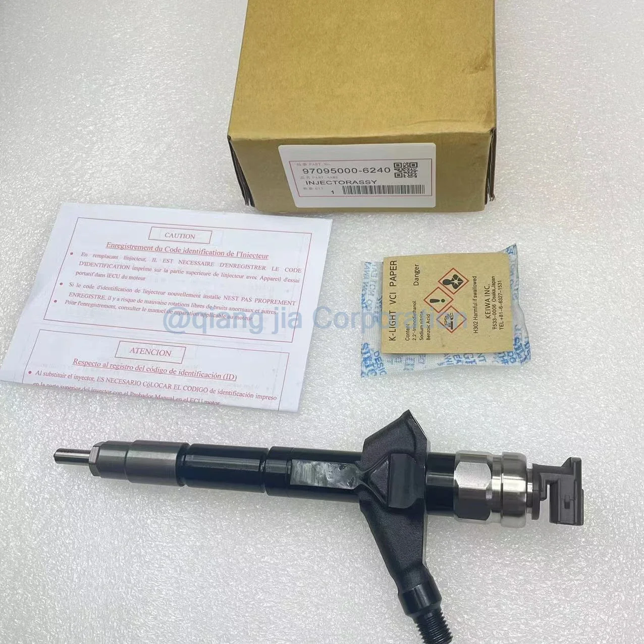 16600-MB40E 16600-MB40B 16600-MB40C High quality Common Rail Injector 095000-6240 Injector For NISSAN YD25 NAVARA PATHFINDER D22