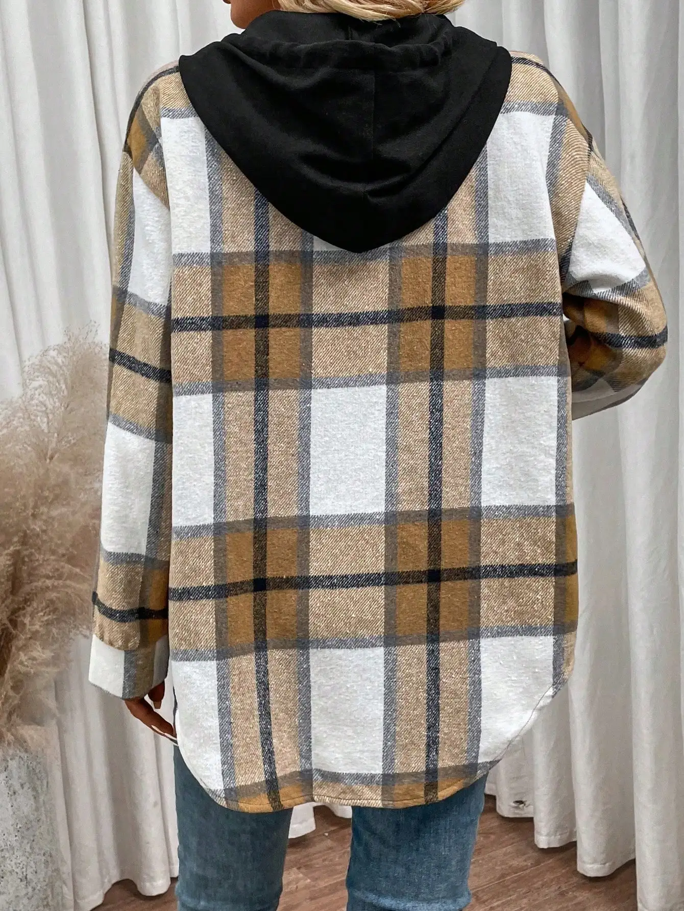 2026 Autumn Women's Plaid Hooded Shacket Button‑Down Long Sleeve Loose Casual Jacket With Decorative Flap Pockets Fall Outerwear